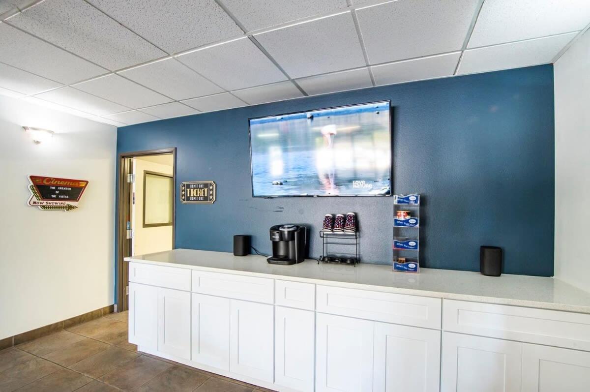Sierra Vista studio apartment with full kitchen&King Bed Exterior foto