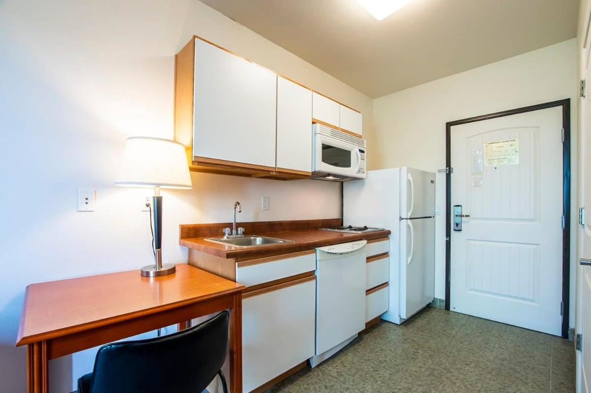 Sierra Vista studio apartment with full kitchen&King Bed Exterior foto