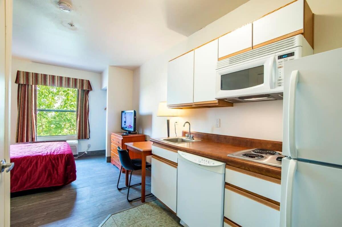 Sierra Vista studio apartment with full kitchen&King Bed Exterior foto