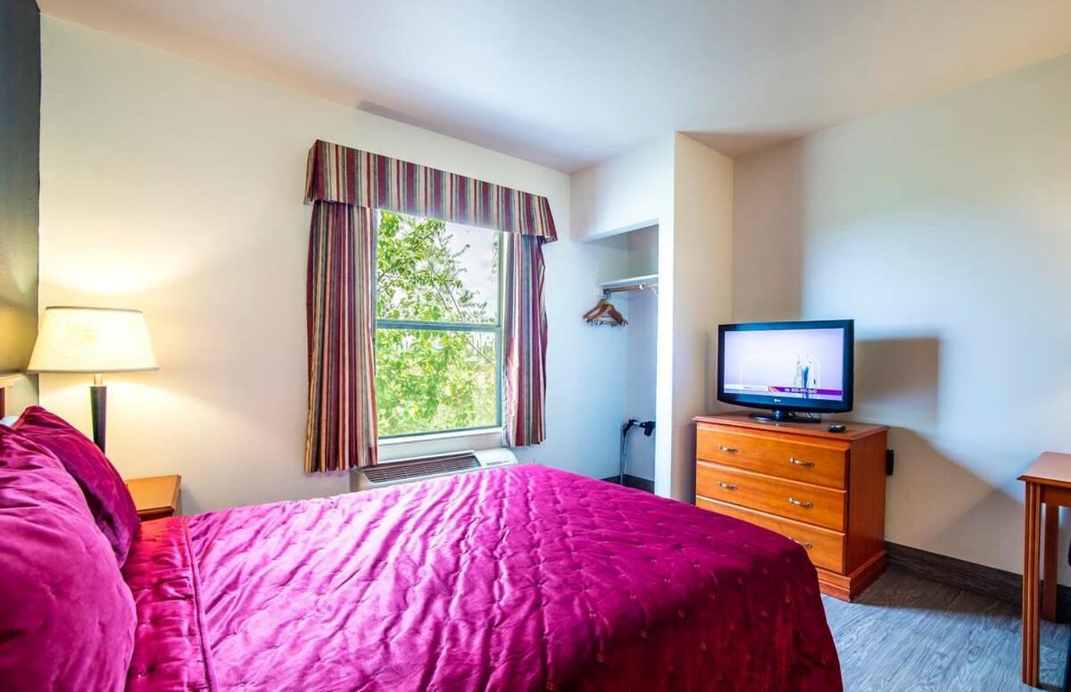 Sierra Vista studio apartment with full kitchen&King Bed Exterior foto